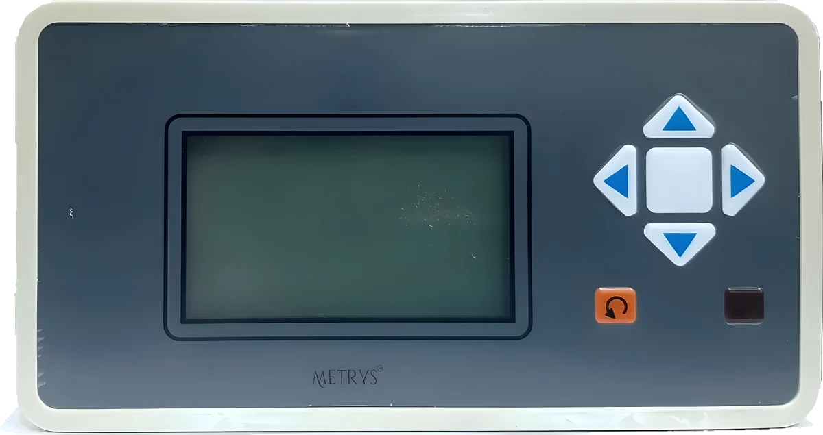 A Metrys flow totaliser and batch controller seen from the front, with a dark grey panel, an LCD and a blue arrow keypad.